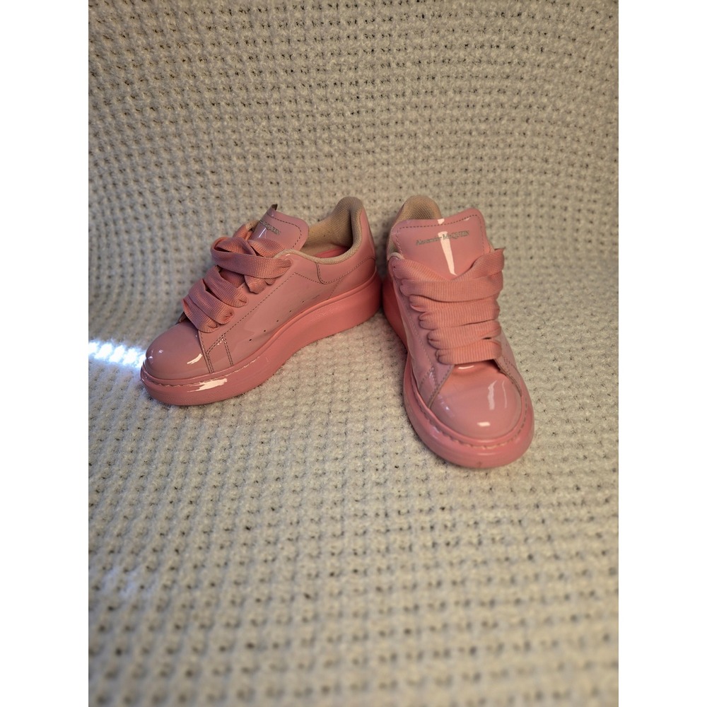 Alexander McQueen Oversized Sneakers Pink Patent Leather Chunky Low Top 33 sz 2